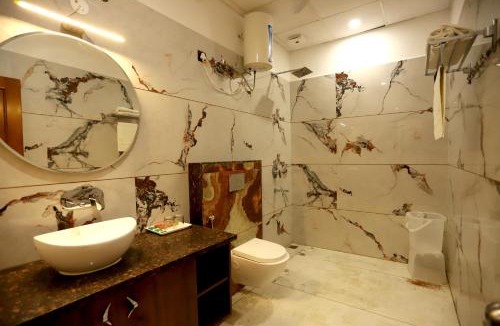 Rewari Hotel | Hotel Dhingra Inn