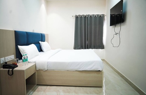 Sindhi Camp Hotel | HOTEL DIWAKAR NIWAS