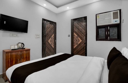 Delhi Hotel | Hotel Easy Stay Near Shahdara