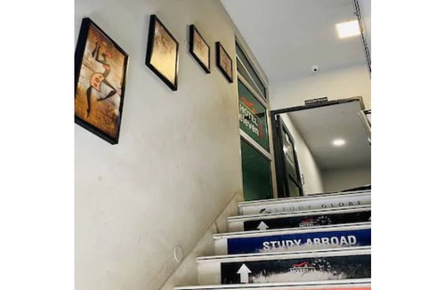 Sirsa Apartment | Hotel Eleven 4