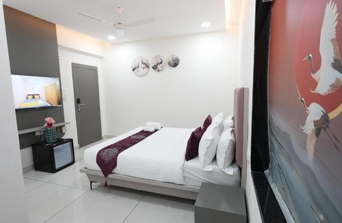 HITEC City Hotel | Hotel Flamount Hitech City