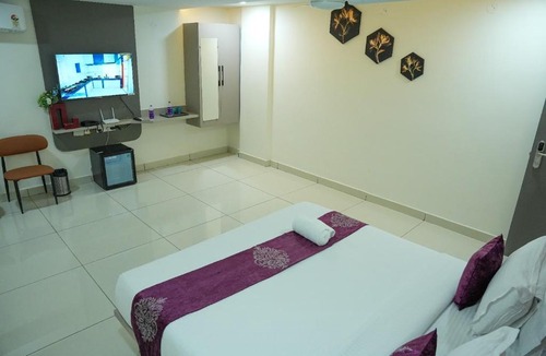 HITEC City Hotel | Hotel Flamount Hitech City