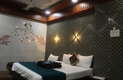 Panvel Hotel | Hotel Geetanjali St Bus Stand Panvel