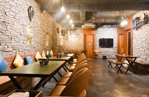 Bullawala Hotel | Hotel Gems Inn