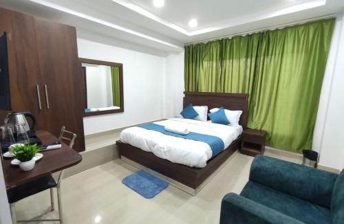 Sualkuchi Hotel | Hotel GK Palace