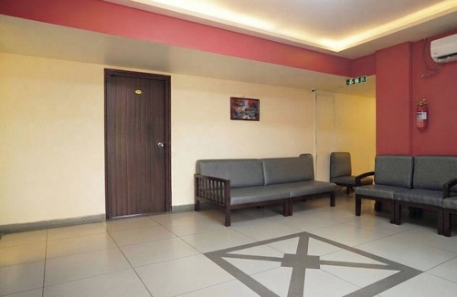 Shenoys Hotel | Hotel Golden Heights Ernakulam