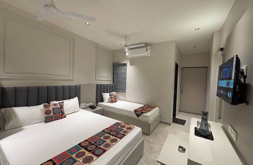 Abu Road Hotel | Hotel Golden Hills