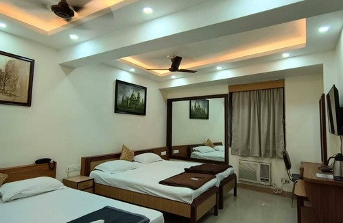 Bhowanipore Hotel | Hotel Goldenkey