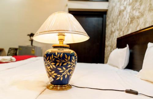 Ghatgan Hotel | Hotel grand Heritage Ghatgaon