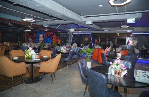 Lakshminarayana Pura Hotel | Hotel Grand Kasturi