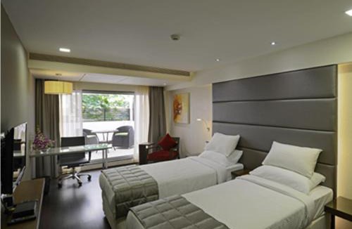 Belapur Hotel | Hotel Grande 51