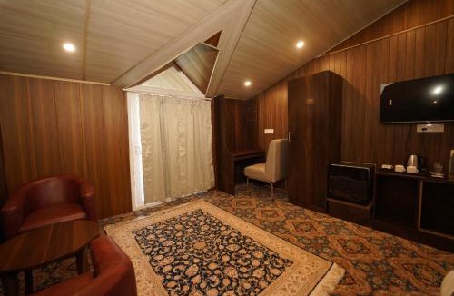 Srinagar Hotel | hotel gulmarg hills