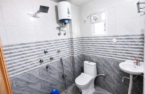 Danapur Hotel | Hotel Guru Kripa