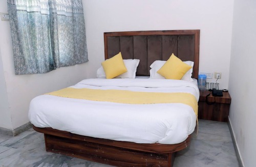 Paharganj Hotel | Hotel Gush New Delhi Railway Station