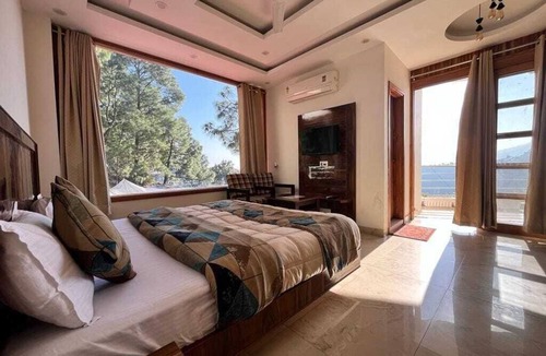 Kumarhatti Hotel | Hotel Hadley Inn
