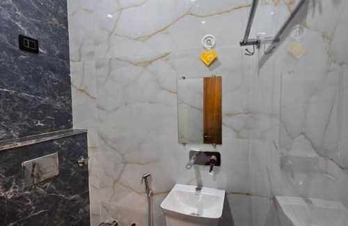 Haraiya Hotel | Hotel Hans Palace