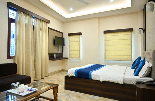 Varanasi Hotel | Hotel Hari Gopal