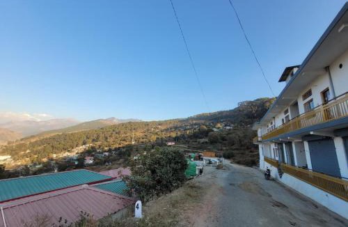 Barkot Hotel | Hotel Himalayan Peak
