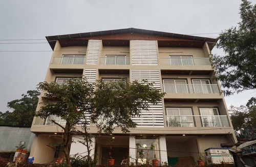 Wai Hotel | Hotel Holiday Plus