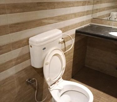 Bhuj Hotel | Hotel HV Palace