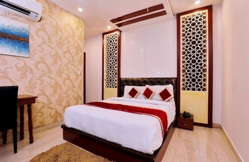 Dariyaganj Hotel | HOTEL ISHAAN RESIDENCY