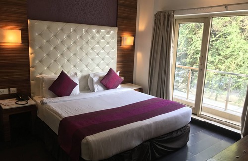 Greater Kailash Hotel | Hotel Ivory 32