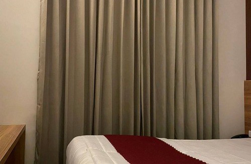 Jagatpura Hotel | Hotel JBS Inn