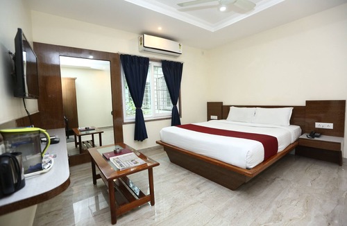 Paltan Bazaar Hotel | HOTEL JPS INTERNATIONAL