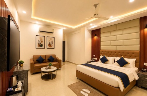 Pashim Vihar Hotel | Hotel Kasa Stays Premier