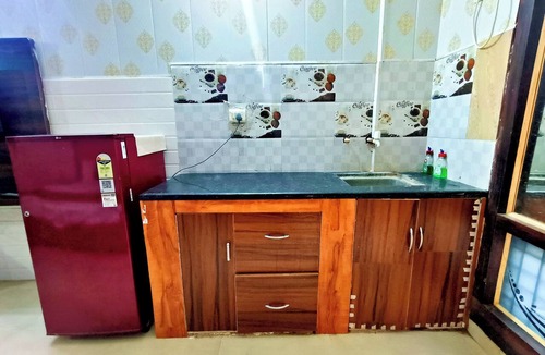 Vrindavan Hotel | Hotel Krishna Regency - near ISCKON