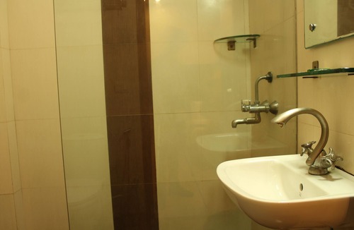 Karol Bagh Hotel | Hotel Kyron
