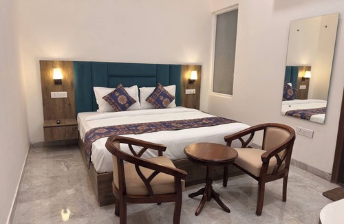Zirakpur Hotel | Hotel Le Mirage