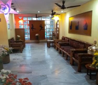 Sualkuchi Hotel | Hotel Mahalaxmi Indo Myanmar