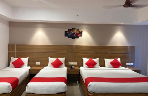 East Nada Hotel | Hotel Mangala Temple View