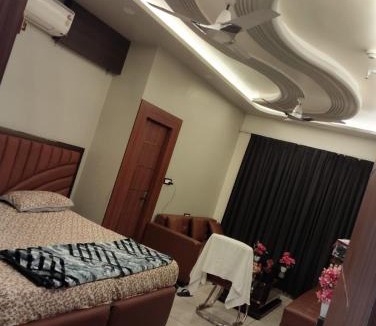 Baghpat Hotel | Hotel maya's