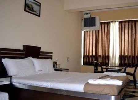 Cuncolim Hotel | Hotel Navadeep