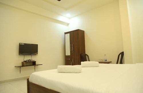 Satara Hotel | Hotel New Rudraksh, Satara
