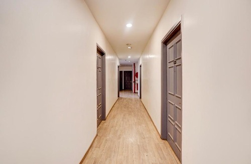 Pitampura Hotel | Hotel O Britania Chowk