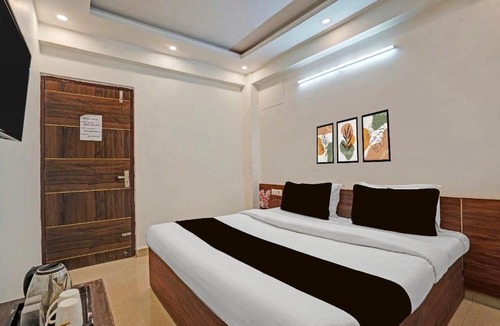 Mayur Vihar Phase 1 Hotel | Hotel O by OYO SK Plaza