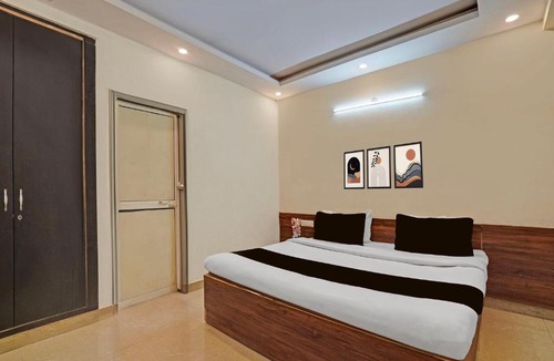 Mayur Vihar Phase 1 Hotel | Hotel O by OYO SK Plaza