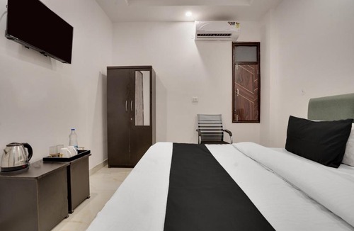 New Delhi Hotel | Hotel O City Star