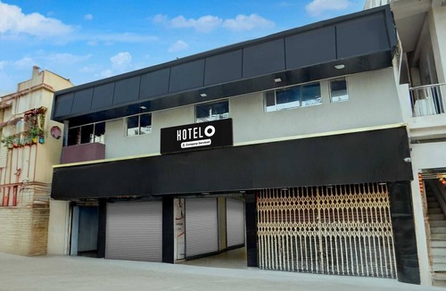 Kankarbagh House | Hotel O Hanuman Nagar Kankarbagh