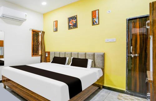 Rau Hotel | Hotel O katyayani