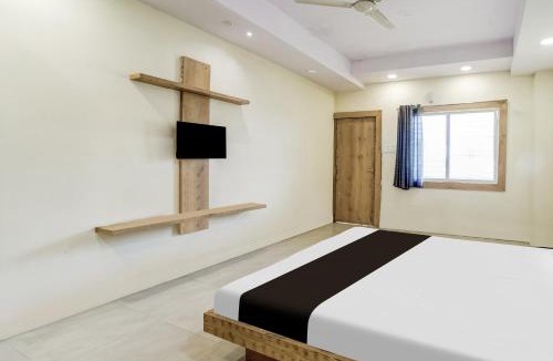 Rau Hotel | Hotel O katyayani