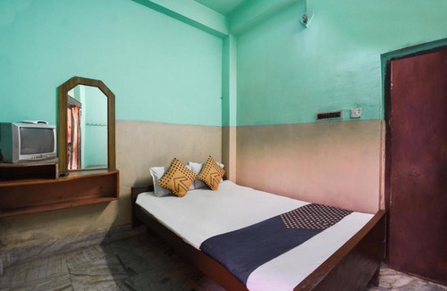 Tarapith Hotel | Hotel O Keshry Lodge & Guest House