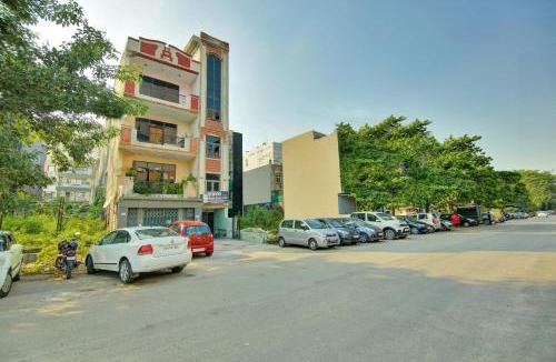 Kaushambi Hotel | Hotel O Red Rose