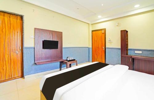 Indore Hotel | Hotel O Ring Road Bhawarkua Indore
