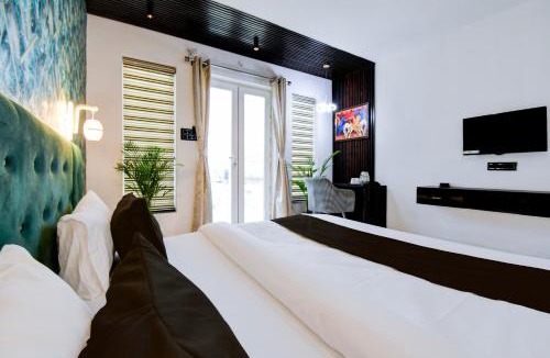 Varanasi Hotel | Hotel O Swiss Cottage