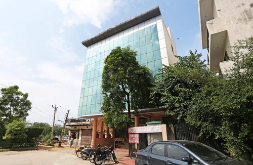 Gurugram Hotel | Hotel O Telone stay
