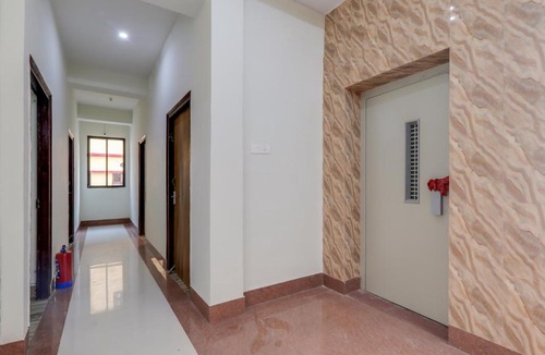 Patna Hotel | Hotel O White House
